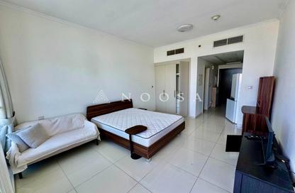 Apartment - Studio - 1 for rent in Carson A - Carson - Damac Hills - Dubai