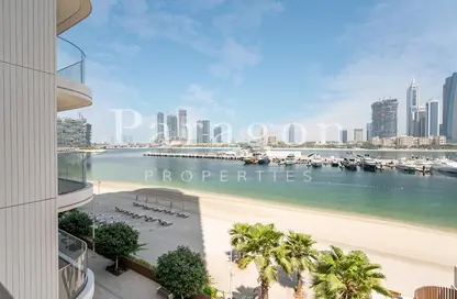 Apartment - 3 Bedrooms - 3 Bathrooms for rent in Palace Beach Residence Tower 1 - Palace Beach Residence - EMAAR Beachfront - Dubai Harbour - Dubai