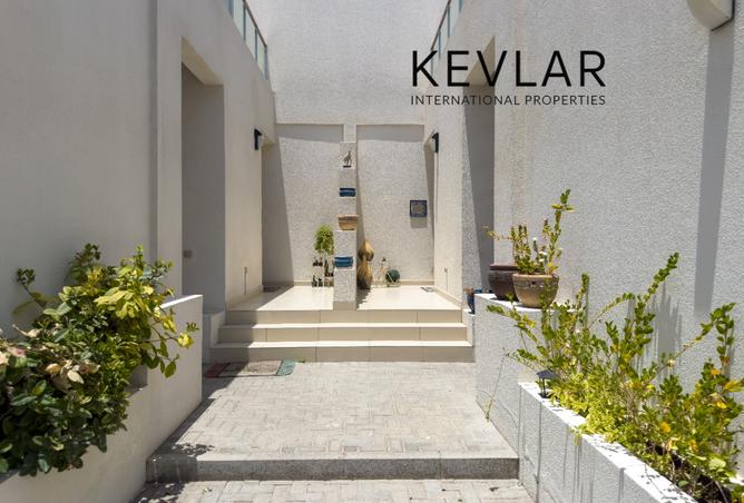 79829787 - Property Image 2