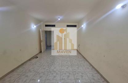 Apartment - 3 Bedrooms - 3 Bathrooms for rent in Shabiya 11 - Shabiya - Mussafah - Abu Dhabi Apartment - 3 Bedrooms - 3 Bathrooms for rent in Shabiya 11 - Shabiya - Mussafah - Abu Dhabi