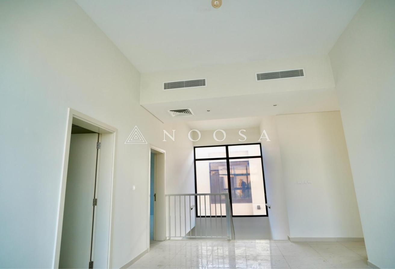 Spacious | Stand Alone Villa | Private Garden photo 7