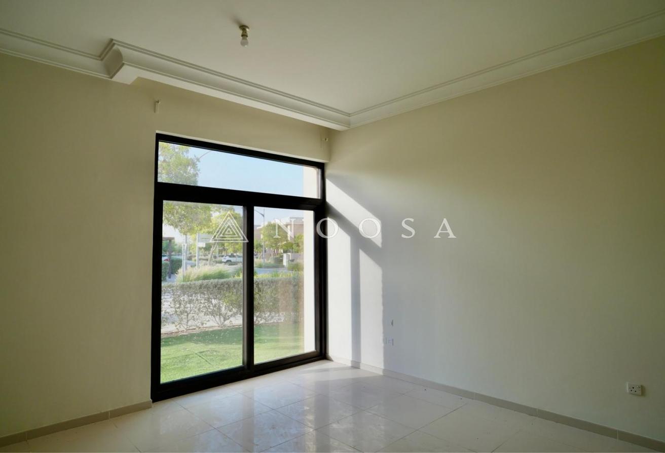 Spacious | Stand Alone Villa | Private Garden photo 8