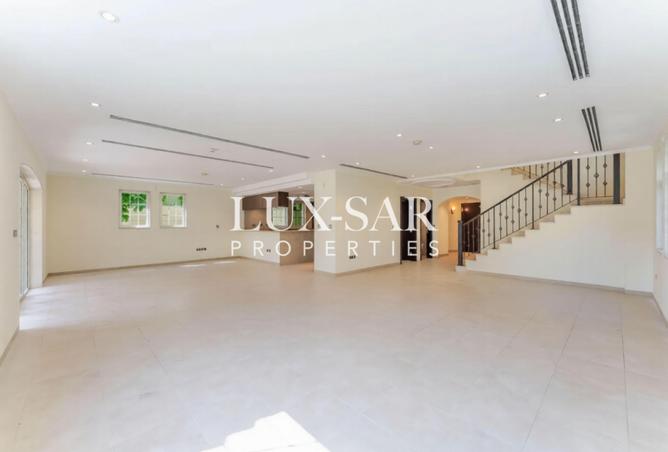 73112650 - Property Image 2