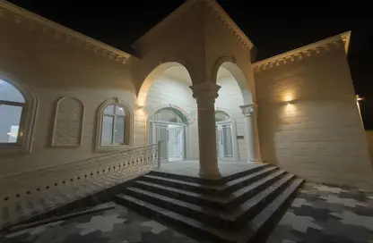 Villa - 4 Bedrooms - 5 Bathrooms for rent in Jafeer Obaid - Al Towayya - Al Ain