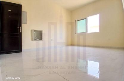 Apartment - 1 - 1 for rent in Muwailih Building - Muwaileh - Sharjah