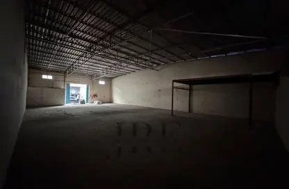 مستودع - استوديو - 1 حمام للايجار في المنطقة الصناعية رقم 4 - المنطقة الصناعية بالشارقة - الشارقة