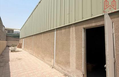 Warehouse - Studio - 1 Bathroom for rent in Al Qusais 2 - Al Qusais Residential Area - Al Qusais - Dubai