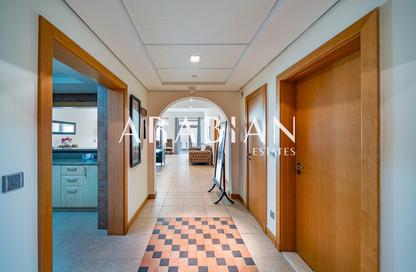 Apartment - 2 Bedrooms - 4 Bathrooms for sale in Al Habool - Shoreline Apartments - Palm Jumeirah - Dubai