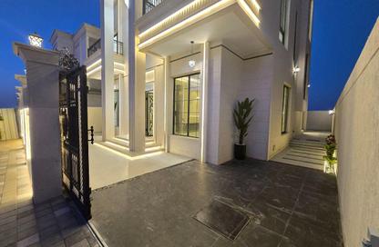 Villa - 6 Bedrooms - 7 Bathrooms for sale in Al Yasmeen 1 - Al Yasmeen - Ajman