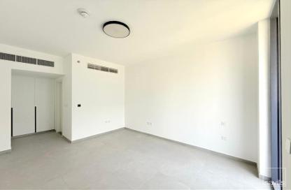 شقة - 2 غرف نوم - 3 حمامات للبيع في 2 الجادة - الجادة - الشارقة