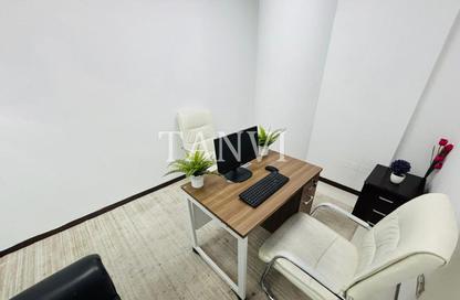 Office Space - Studio - 1 Bathroom for rent in Al Fajer Complex - Oud Metha - Bur Dubai - Dubai