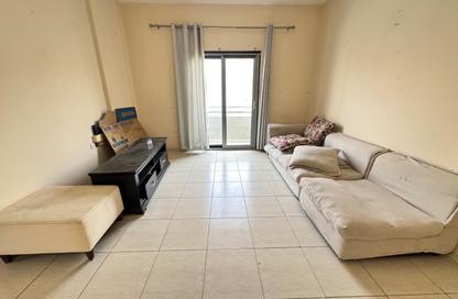 Apartment - 1 - 1 for rent in Muwailih Building - Muwaileh - Sharjah