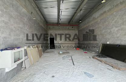 Shop - Studio for rent in Al Twar 1 - Al Twar - Dubai