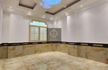 Apartment - Studio - 1 Bathroom for rent in Mohamed Bin Zayed City - Abu Dhabi