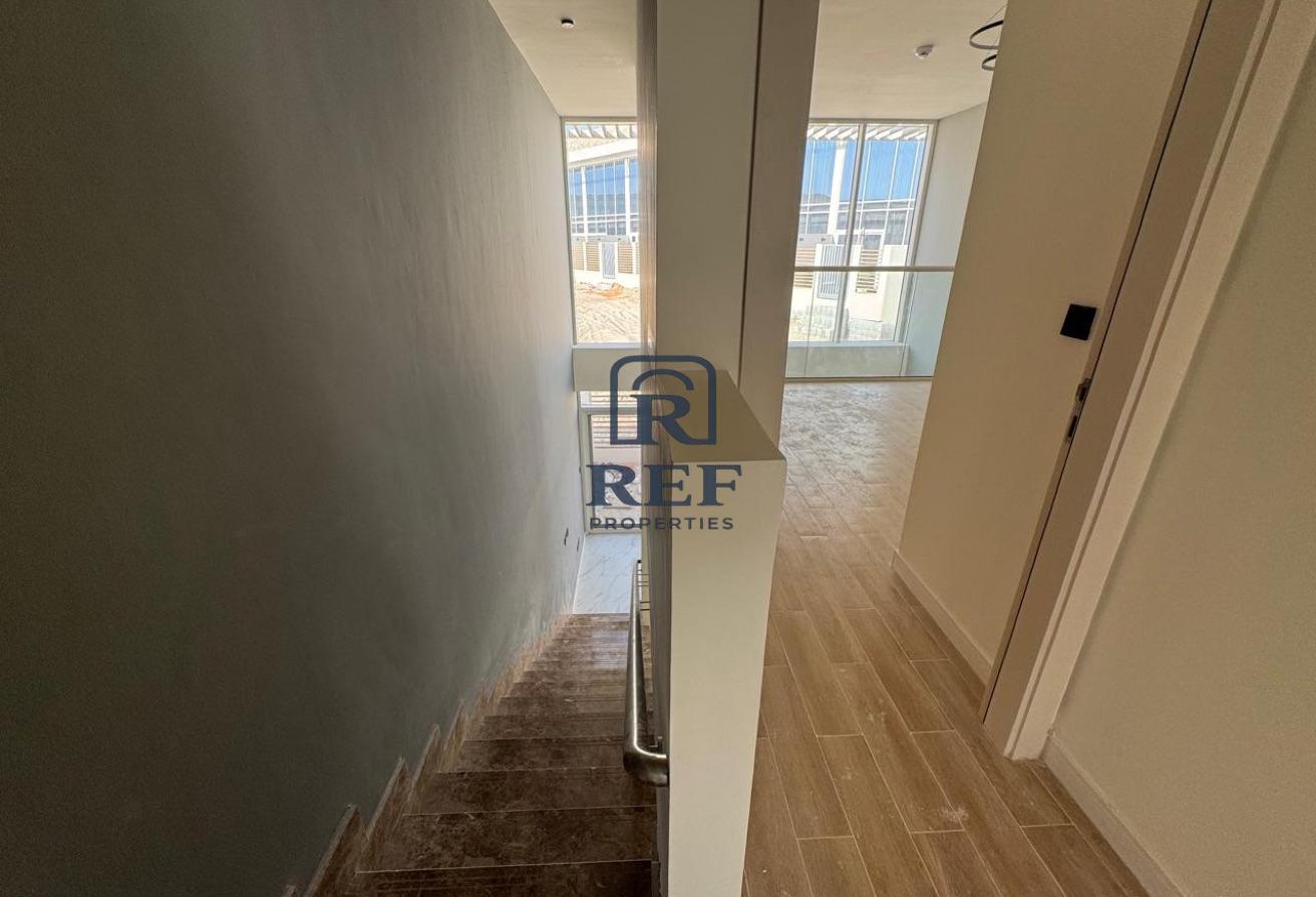 Single Row | Park Access | Spacious | Vacant Soon photo 6