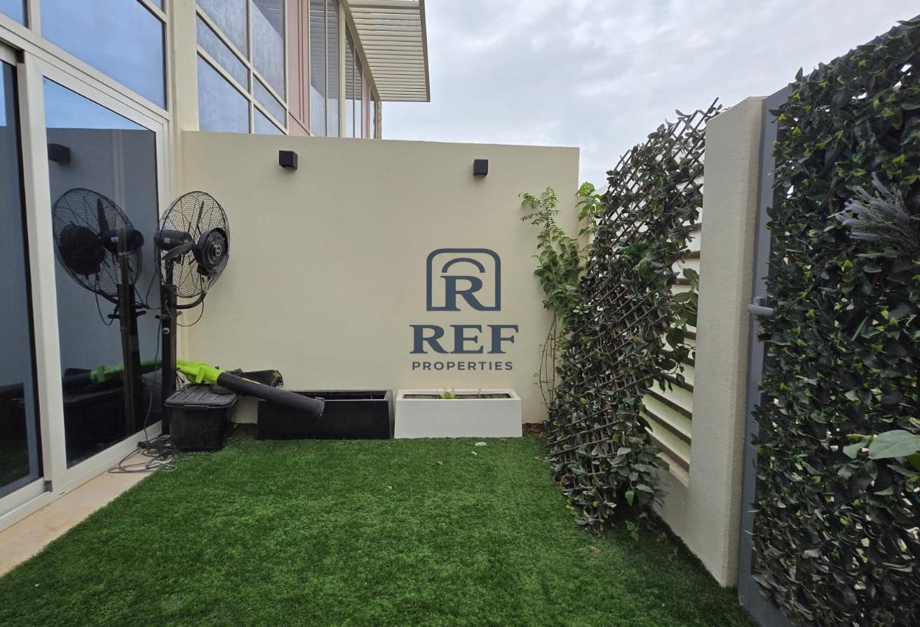 Single Row | Park Access | Spacious | Vacant Soon photo 18