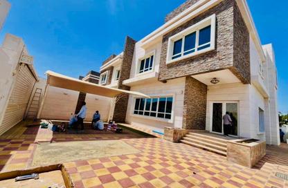 Villa - 4 Bedrooms - 5 Bathrooms for rent in Al Hooshi Villas - Hoshi - Al Badie - Sharjah