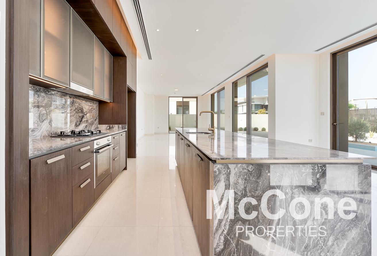 Private Pool | Park View | Brand New photo 5