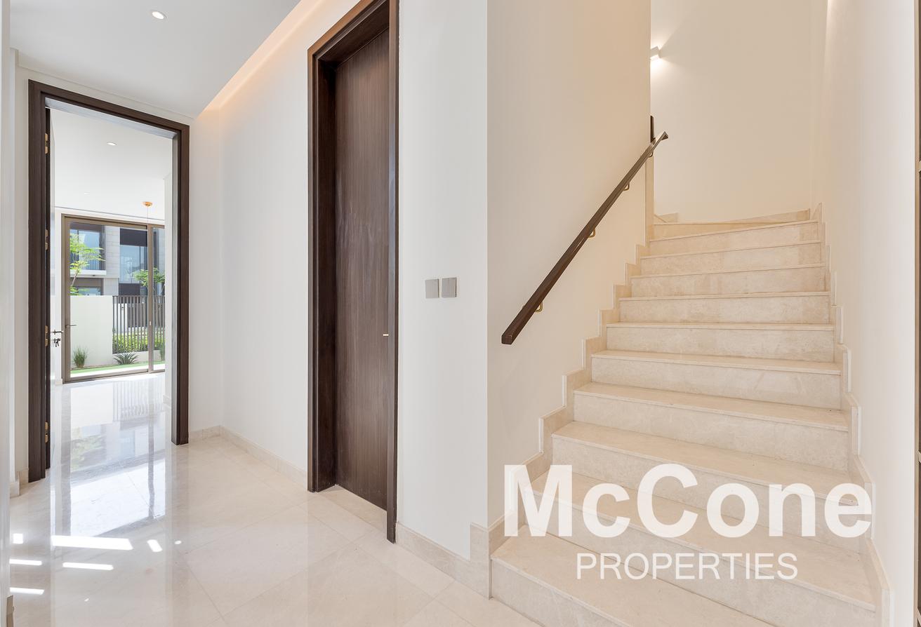 Private Pool | Park View | Brand New photo 11