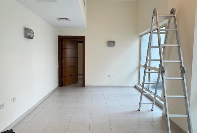 63648156 - Property Image 2