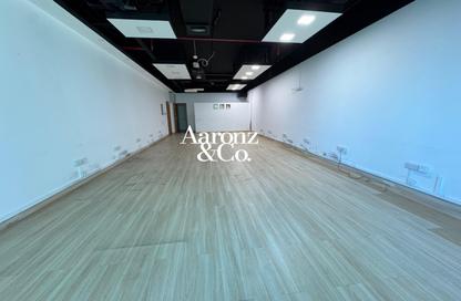 Office Space - Studio - 1 Bathroom for rent in Capital Golden Tower - Business Bay - Dubai