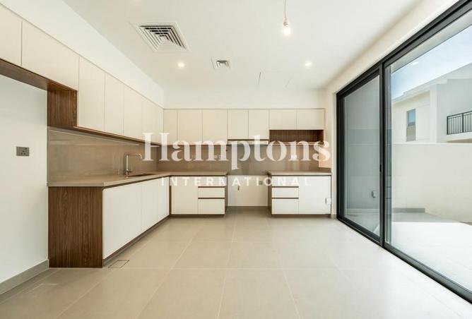 16302932 - Property Image 2