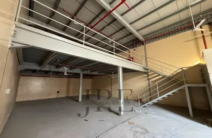 Warehouse - Studio - 1 Bathroom for rent in Al Sajaa Industrial - Al Sajaa - Sharjah