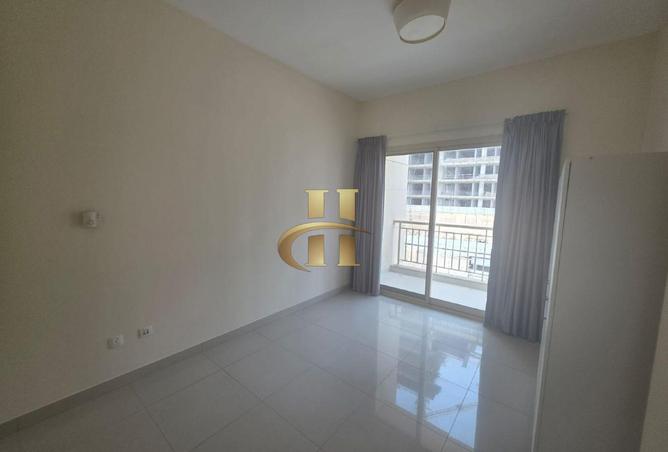 128839145 - Property Image 3