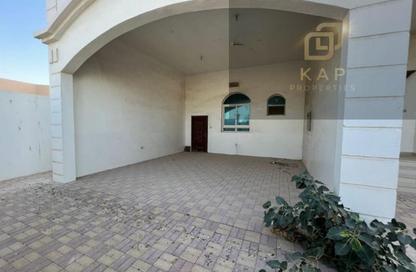 Villa - 4 - 5 for rent in Al Uraibi - Ras Al Khaimah