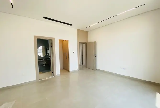 152354874 - Property Image 3