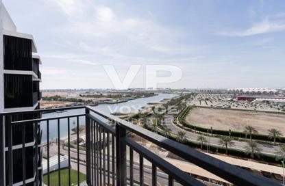Apartment - Studio - 1 for rent in Waters Edge - Yas Island - Abu Dhabi