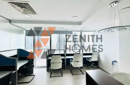 مكتب - استوديو - 1 حمام للايجار في القمة - الخليج التجاري - دبي
