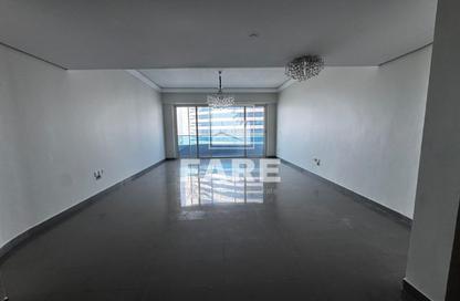 Apartment - 2 - 3 for rent in Blue Tower - Al Majaz 3 - Al Majaz - Sharjah