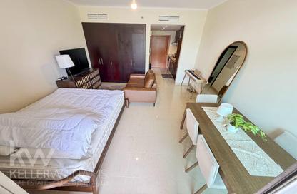 Apartment - Studio - 1 Bathroom for rent in The Links Canal Apartments - The Links - The Views - Dubai