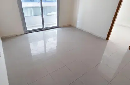 شقة - غرفة نوم - 1 حمام للايجار في شارع التعاون الجديد - التعاون - الشارقة