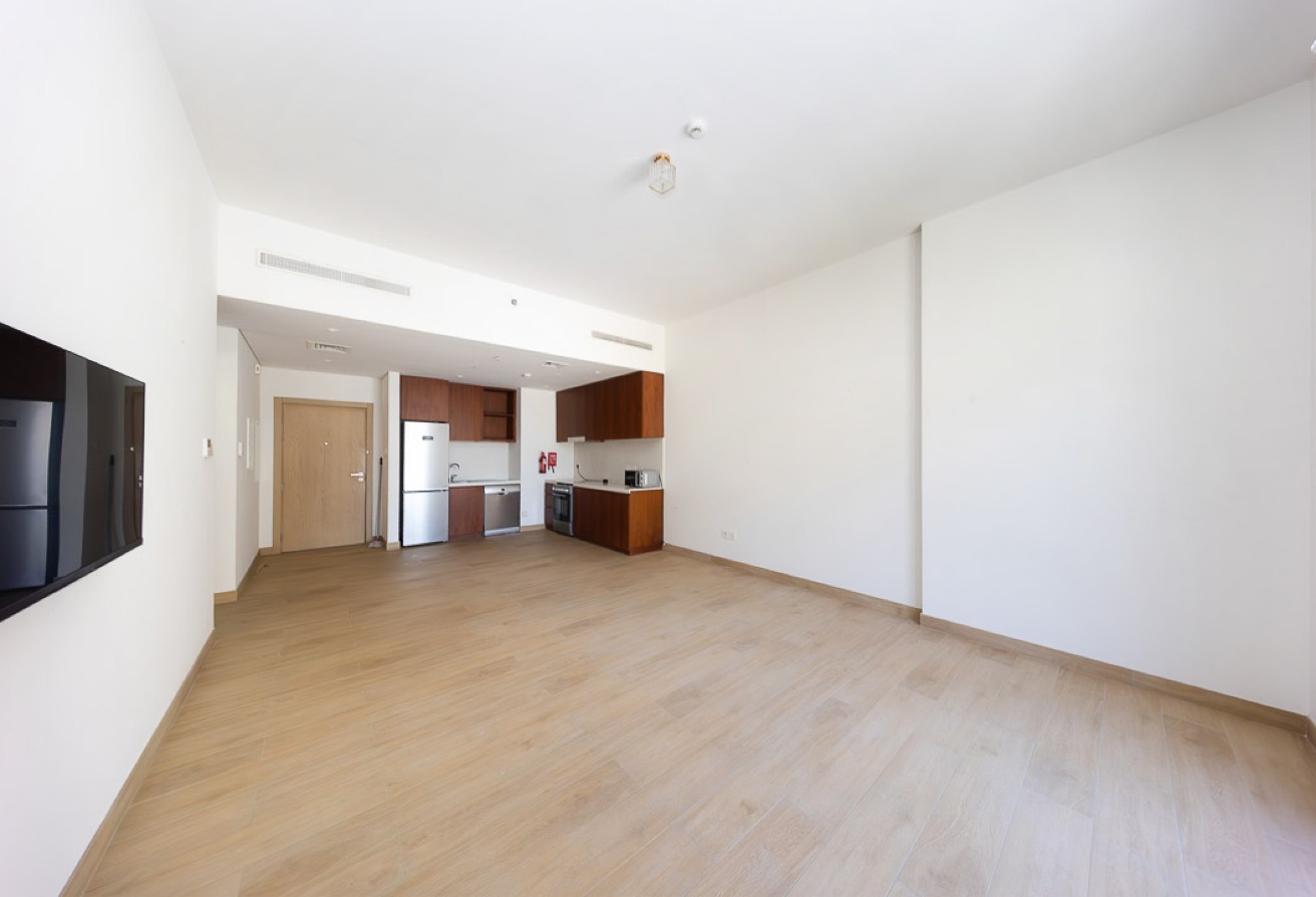 1 bedroom apartment in La Rive Building 2, Jumeirah: 7