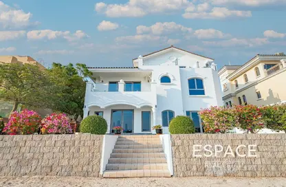Villa - 5 Bedrooms - 5 Bathrooms for rent in Garden Homes Frond C - Garden Homes - Palm Jumeirah - Dubai
