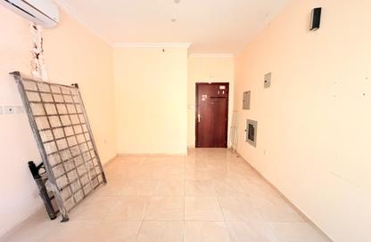 Apartment - Studio - 1 Bathroom for rent in Fire Station Road - Muwaileh - Sharjah