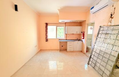 Apartment - Studio - 1 Bathroom for rent in Fire Station Road - Muwaileh - Sharjah