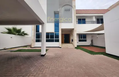 Villa - 5 Bedrooms - 5 Bathrooms for rent in Umm Suqeim 1 Villas - Umm Suqeim 1 - Umm Suqeim - Dubai
