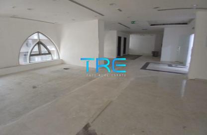 Office Space - Studio - 1 Bathroom for rent in Khalifa Street - Abu Dhabi