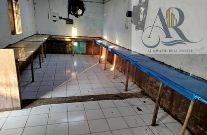 Labor Camp - Studio - 7+ Bathrooms for rent in Al Yasmin building - Industrial Area 6 - Sharjah Industrial Area - Sharjah