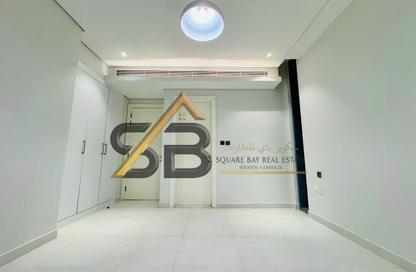 Apartment - 1 Bedroom - 2 Bathrooms for rent in Kay 1 Building - Queue Point - Liwan - Dubai Apartment - 1 Bedroom - 2 Bathrooms for rent in Kay 1 Building - Queue Point - Liwan - Dubai
