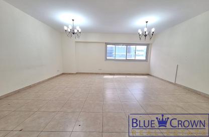 Apartment - 2 Bedrooms - 3 Bathrooms for rent in Blue Waves Residence - Al Mankhool - Bur Dubai - Dubai