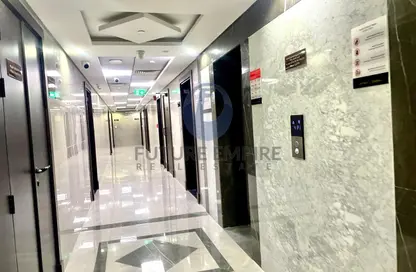 Apartment - 1 Bedroom - 2 Bathrooms for rent in Jumeirah Garden City - Al Satwa - Dubai