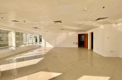 Office Space - Studio - 1 for rent in Al Etihad Building - Port Saeed - Deira - Dubai Office Space - Studio - 1 for rent in Al Etihad Building - Port Saeed - Deira - Dubai