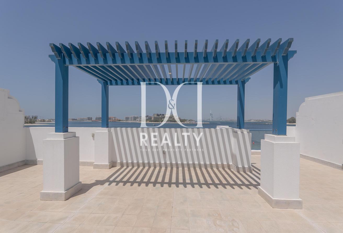 VACANT | Sea Views | Direct Beach Access photo 13