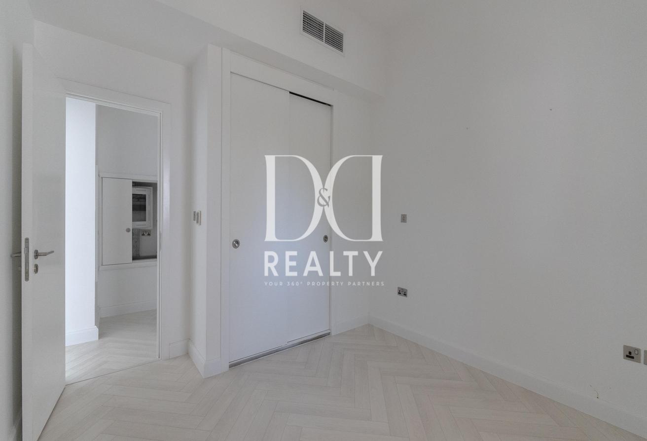 VACANT | Sea Views | Direct Beach Access photo 28