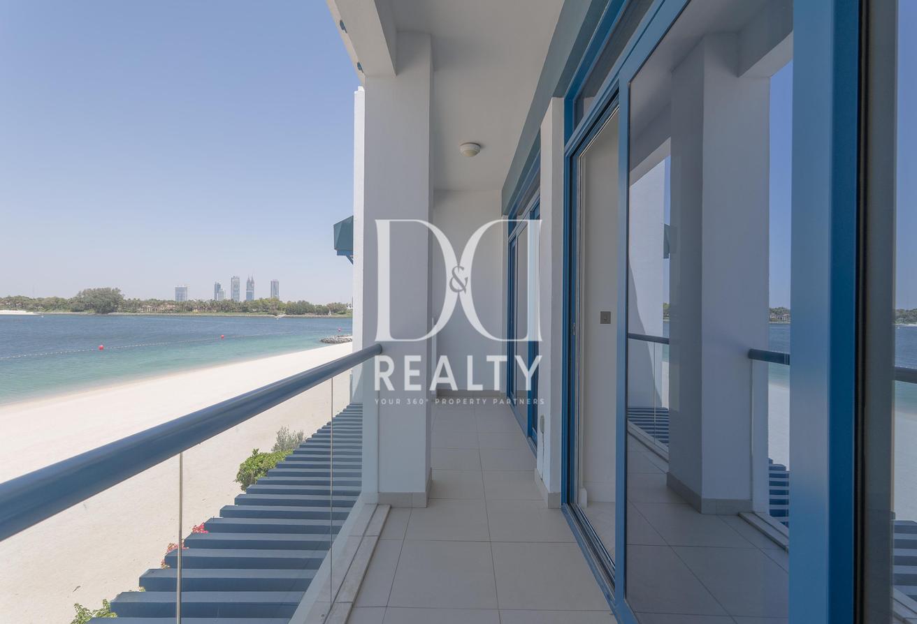 VACANT | Sea Views | Direct Beach Access photo 16
