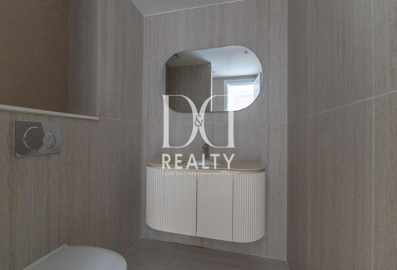 VACANT | Sea Views | Direct Beach Access photo 21